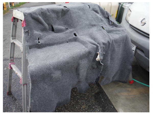 フロアカーペットの乾燥＆抗菌・消臭コート-派遣・出張専門の車内クリーニング